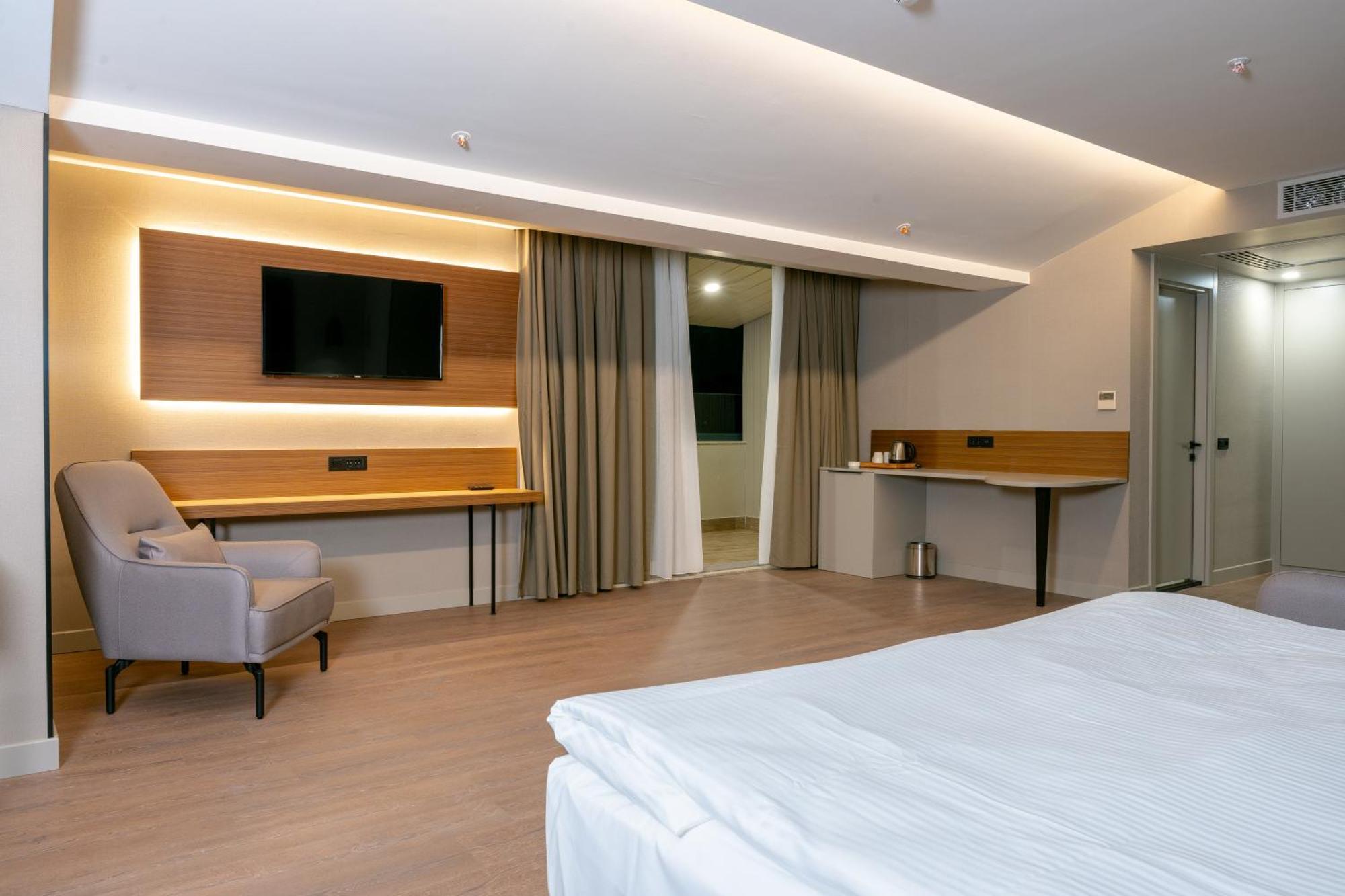 Hotel Dedeman Adana Exterior foto