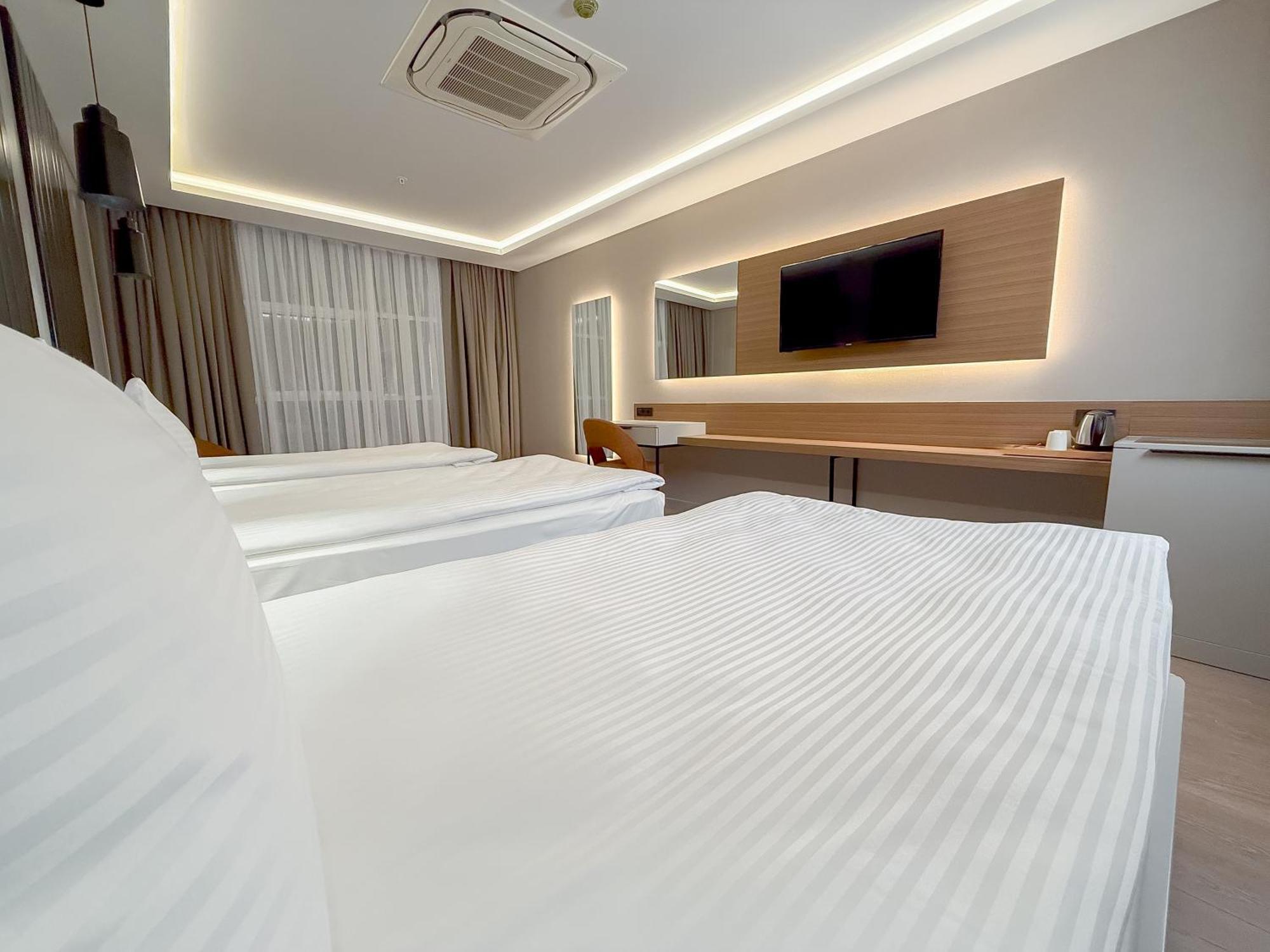 Hotel Dedeman Adana Exterior foto